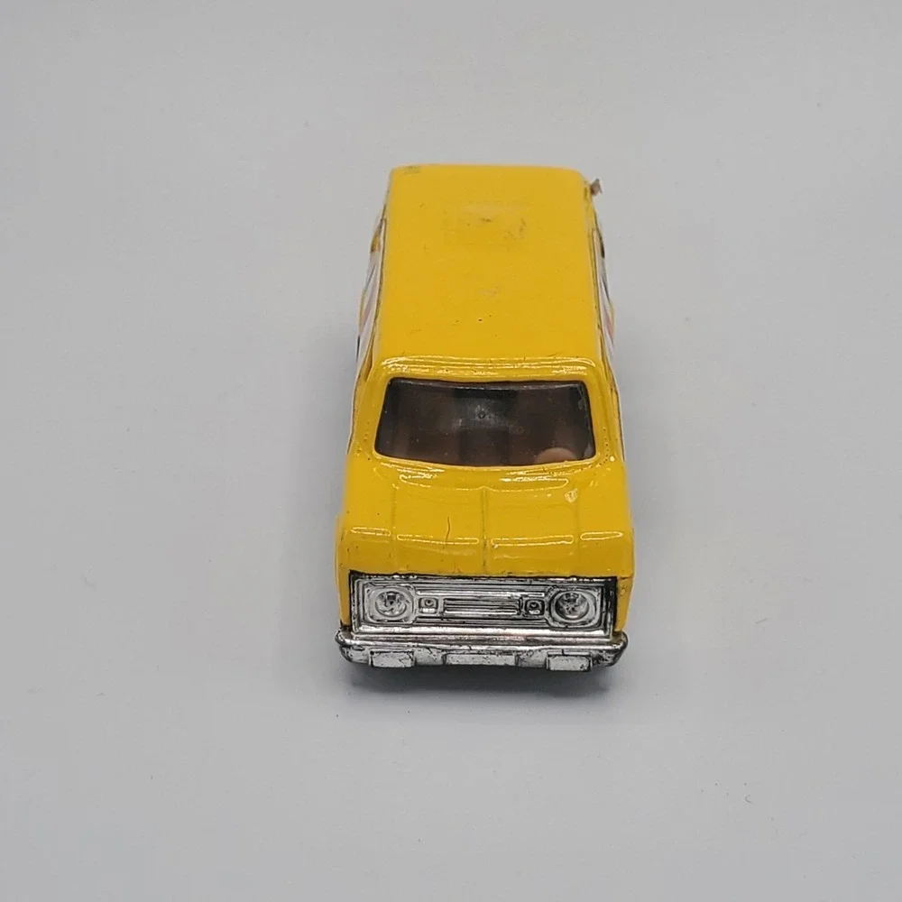 Soma Super Wheels Diecast Chevrolet Super Van Yellow w/ Eagle Hong Kong Freebird